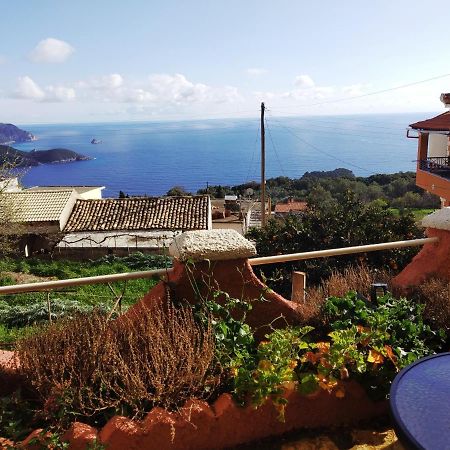 Traditional Panoramic Sea View House Lakones Экстерьер фото